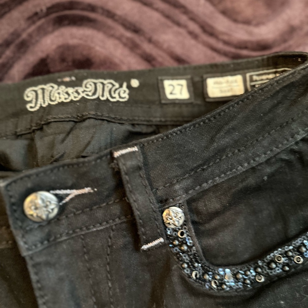 Women’s Miss Me Mid-Rise Black Bootcut Jeans, size 27, inseam 34
